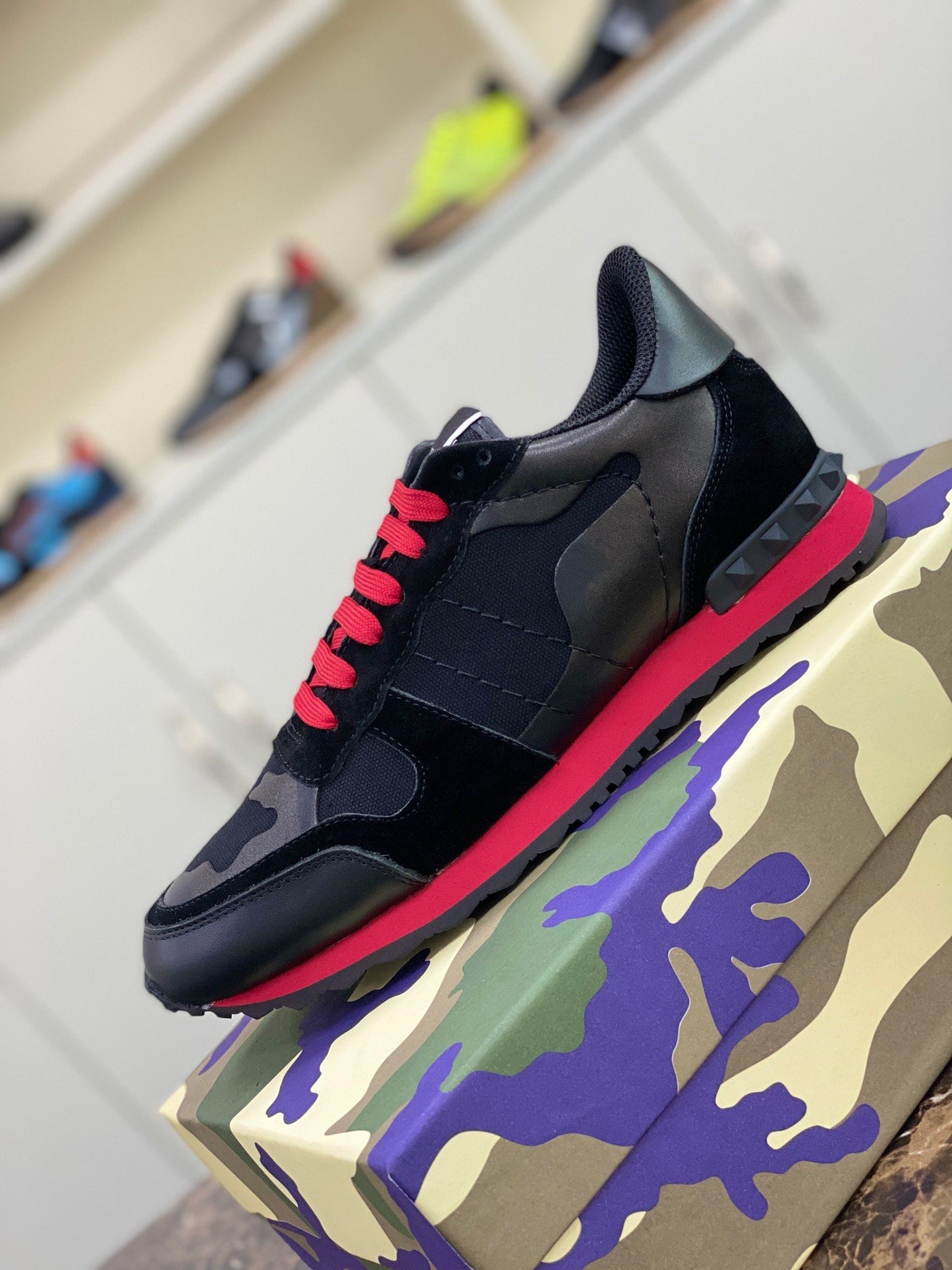 Valentino Rockrunner