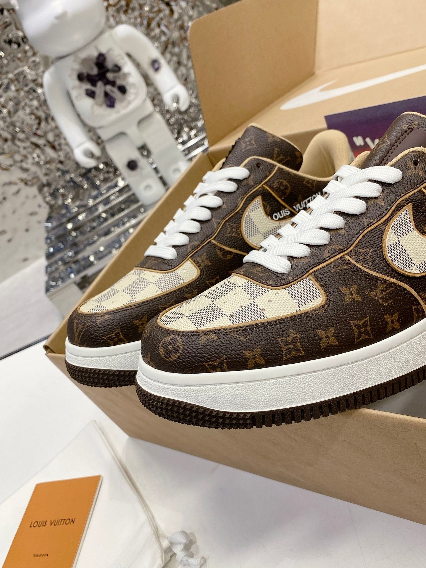 Louis Vuitton Nike Air Force 1 Brown