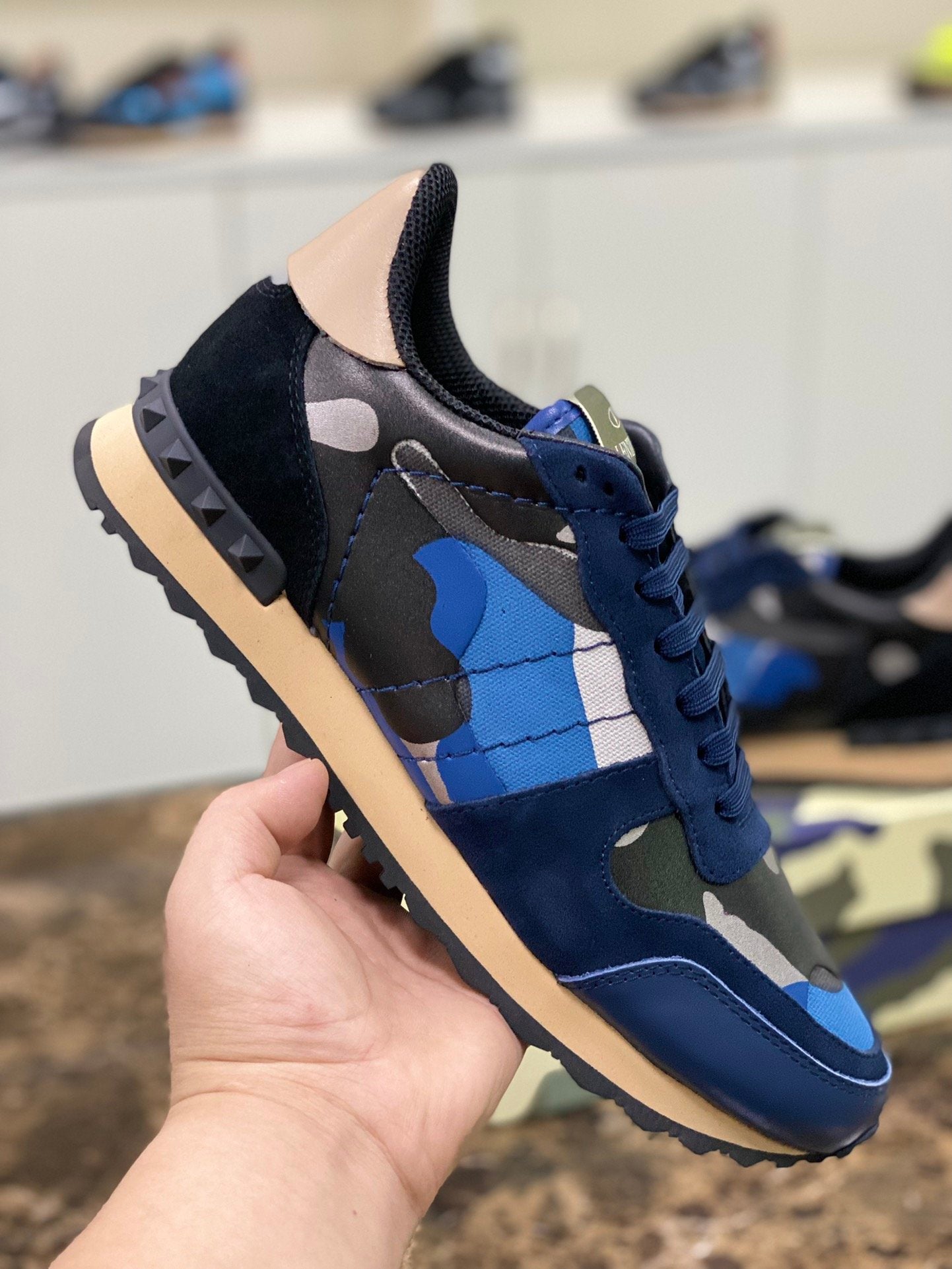 Valentino Rockrunner