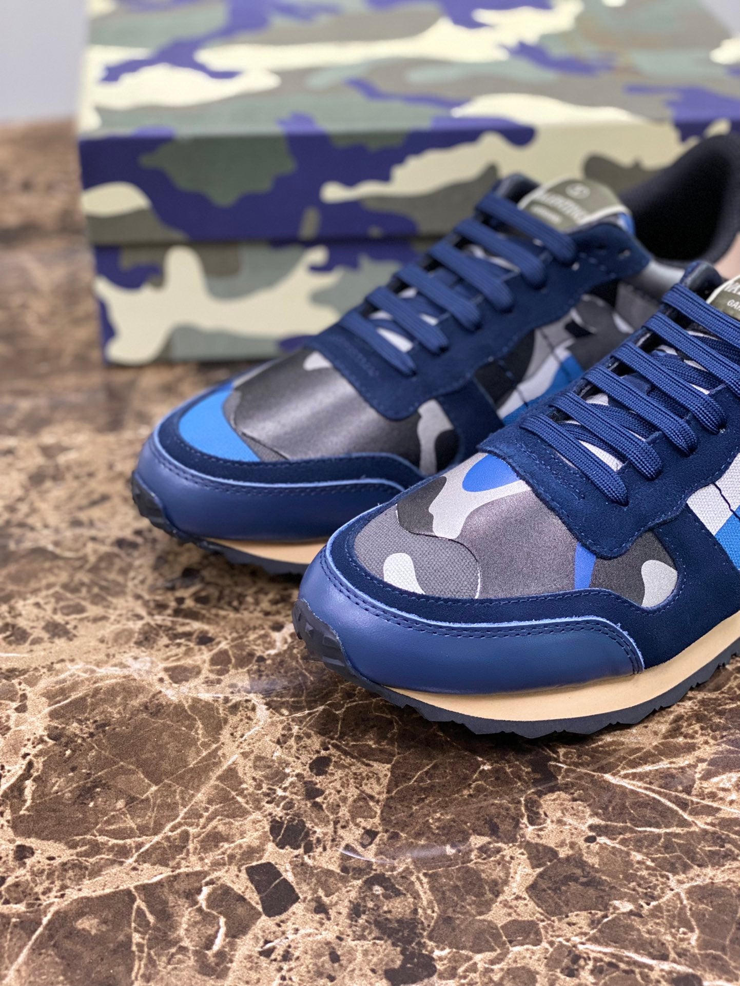 Valentino Rockrunner