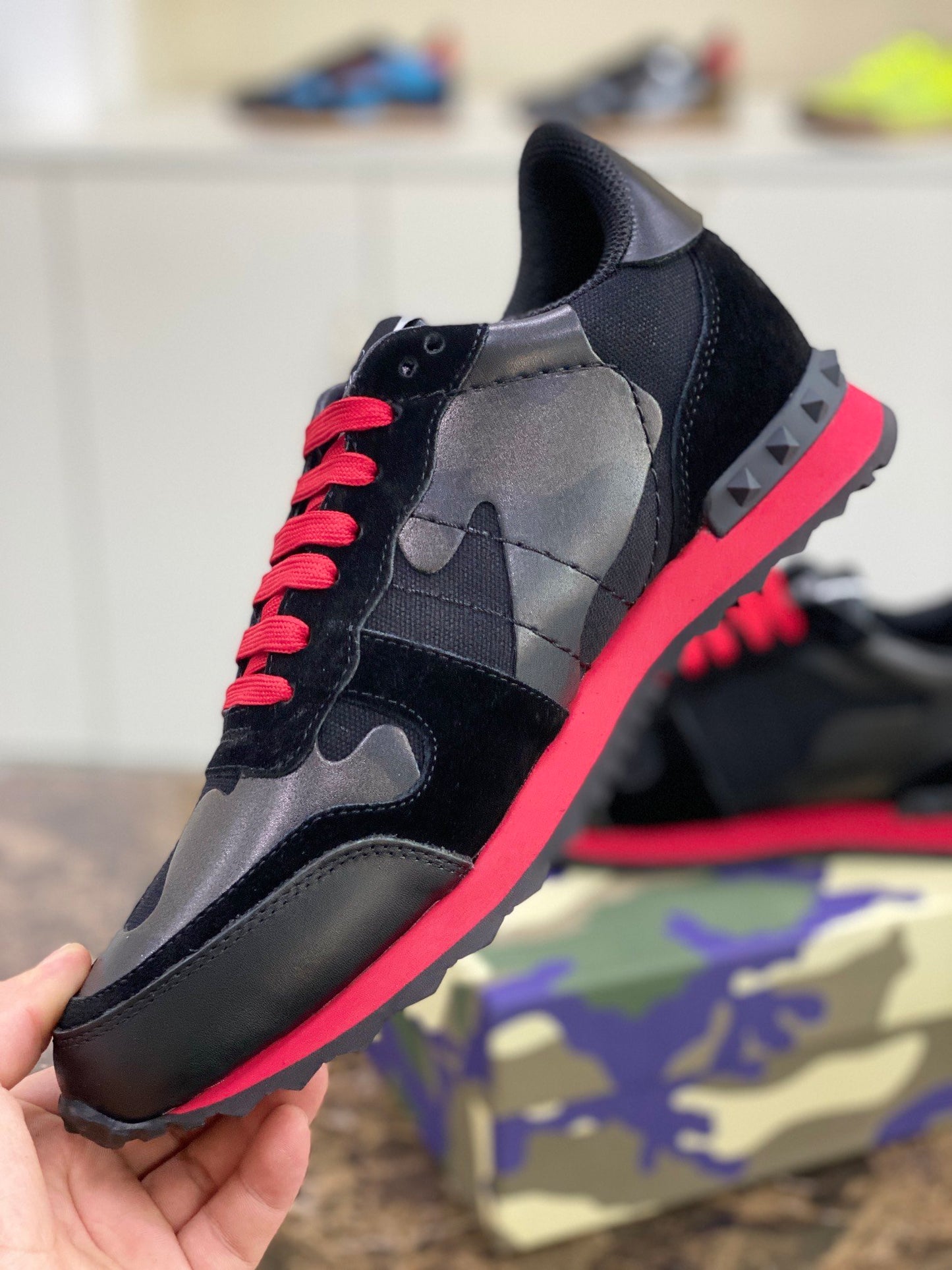 Valentino Rockrunner